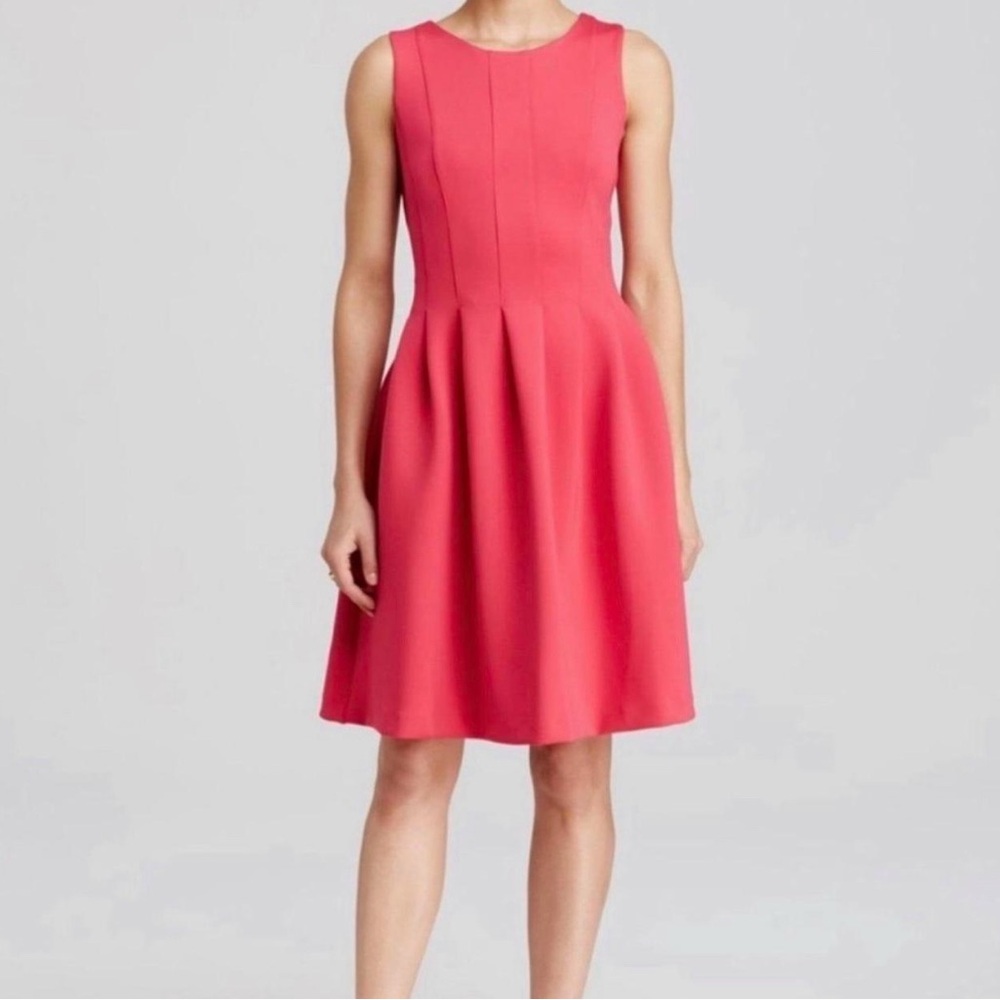 Elegant Pink Sleeveless Dress